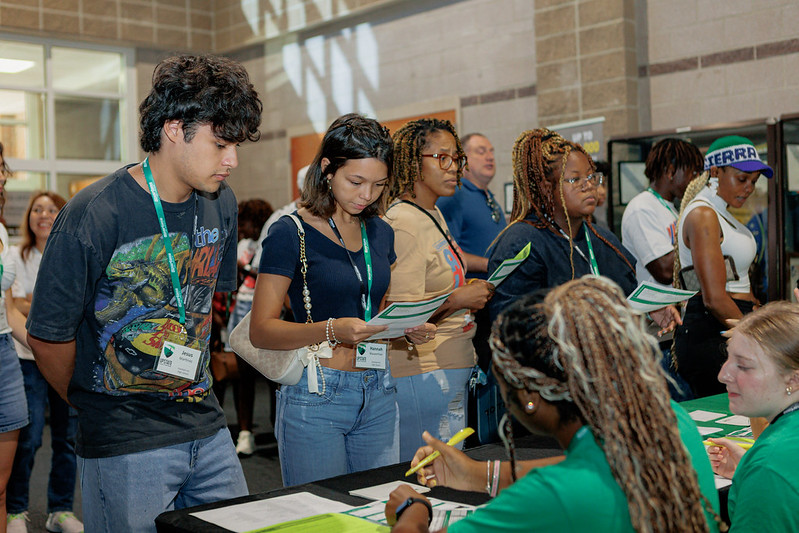 Fall 2025 Courses Engage Students with Non-Profits and Community Partners